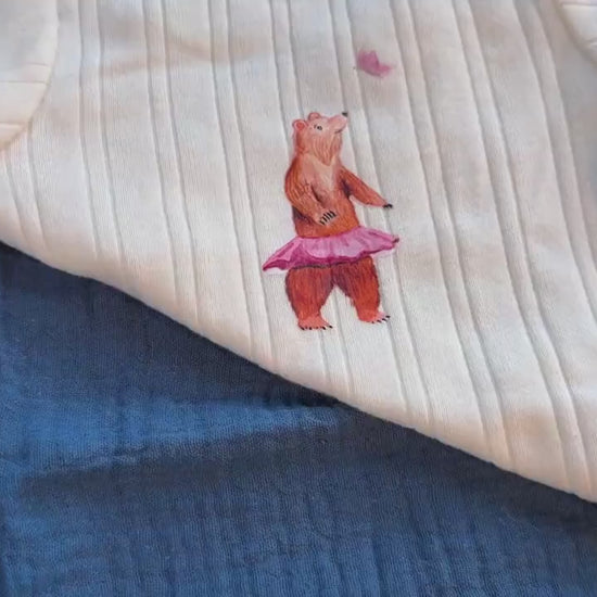 Baby bodysuit with adorable dancing bear, gift for new baby, infant monthly milestone outfit, for baby shower, infant bodysuit new mom gift